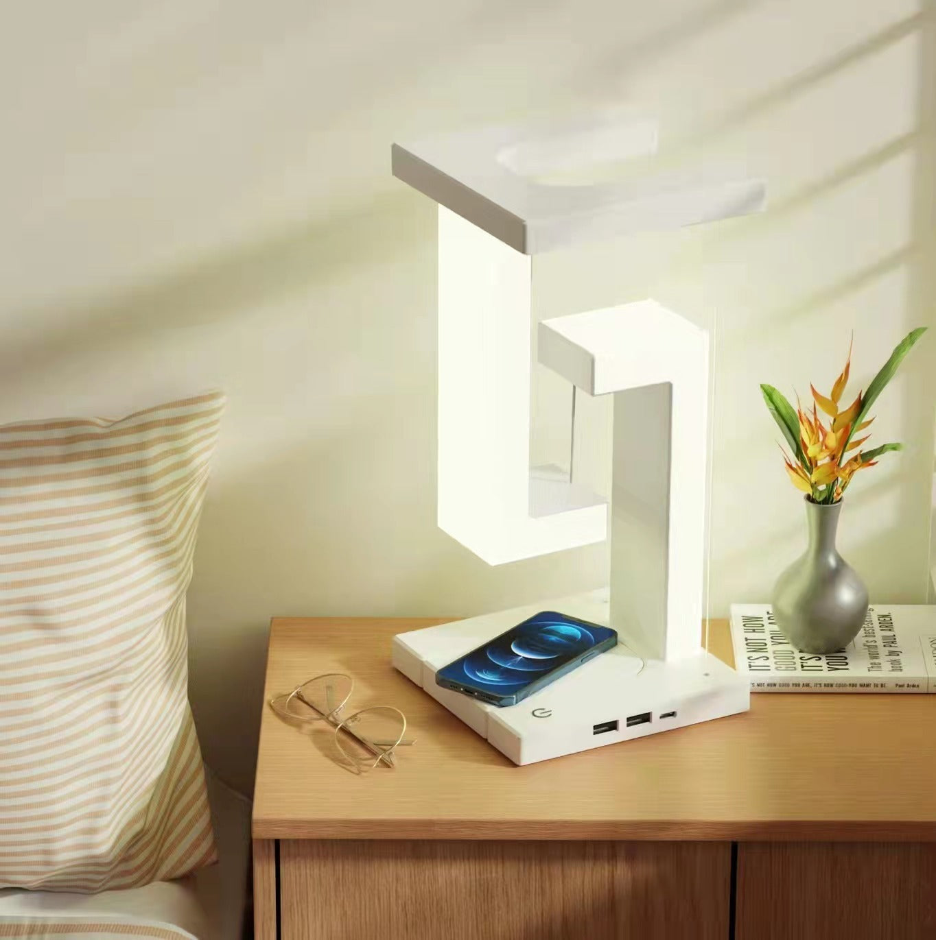 Magnetic Floating LED Table Lamp – Wireless Charging Night Light with Touch Control & Foldable Design for Eye-Friendly Lighting